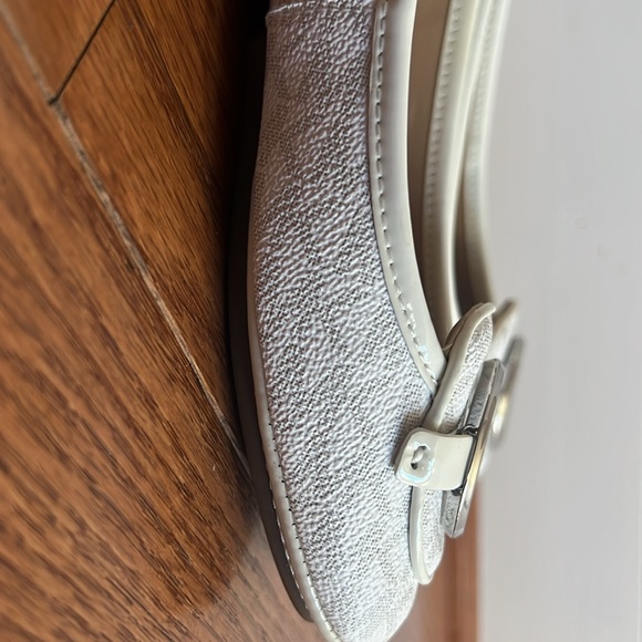 Michael Kors Lillie Moccasins Flats White/Silver - Picture 14 of 14